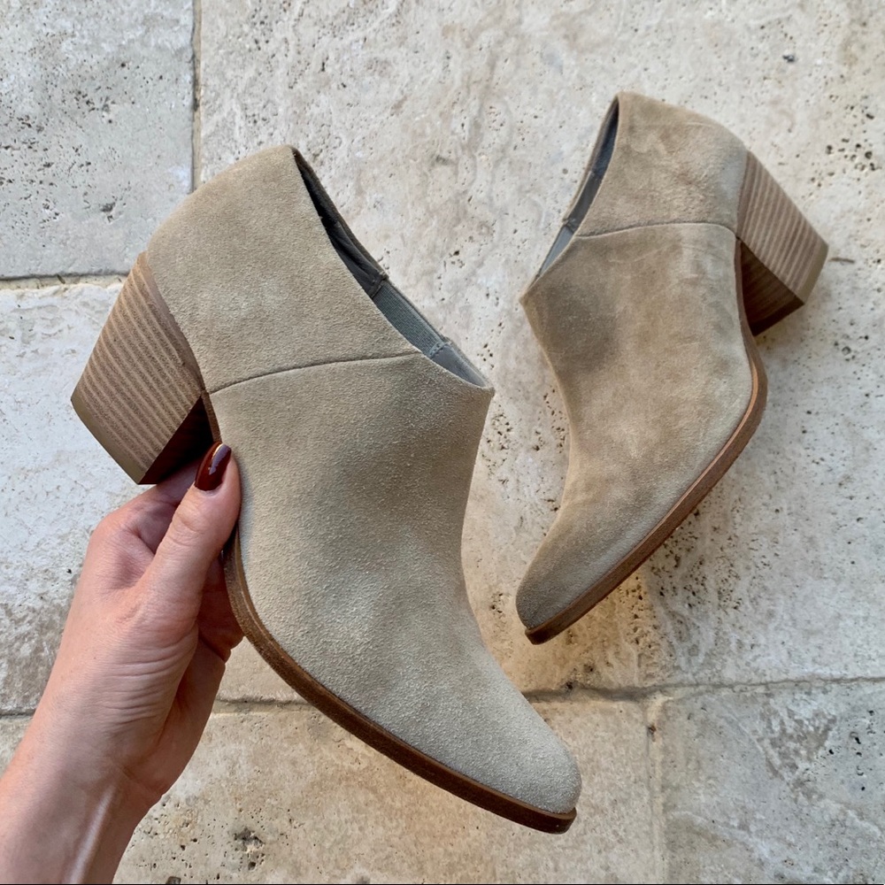 VINCE Suede Hamilton Chelsea Ankle Bootie in Clay 6.5